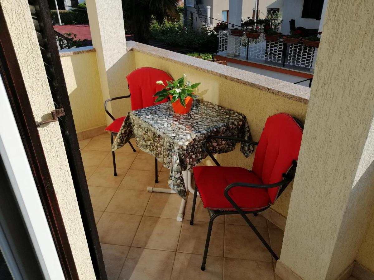 רוביני Apartmani Darko מראה חיצוני תמונה