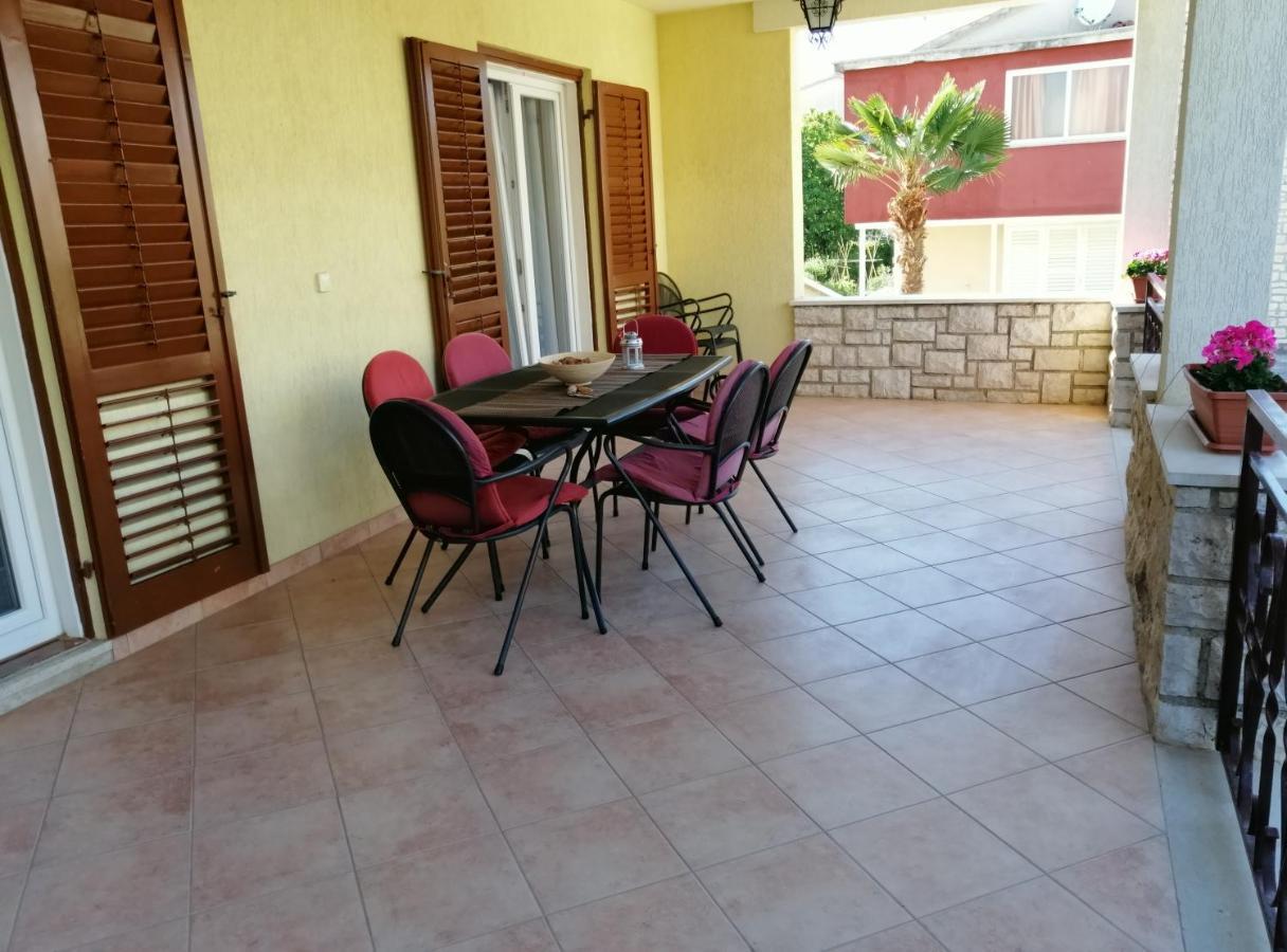 רוביני Apartmani Darko מראה חיצוני תמונה