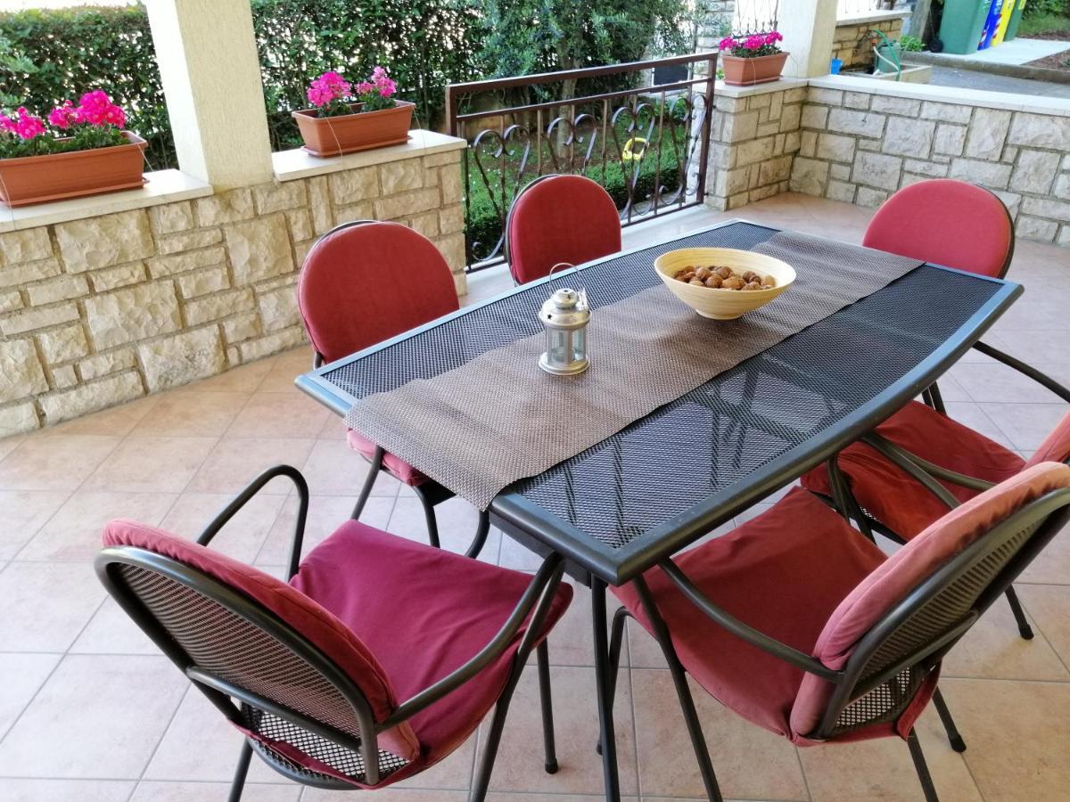 רוביני Apartmani Darko מראה חיצוני תמונה
