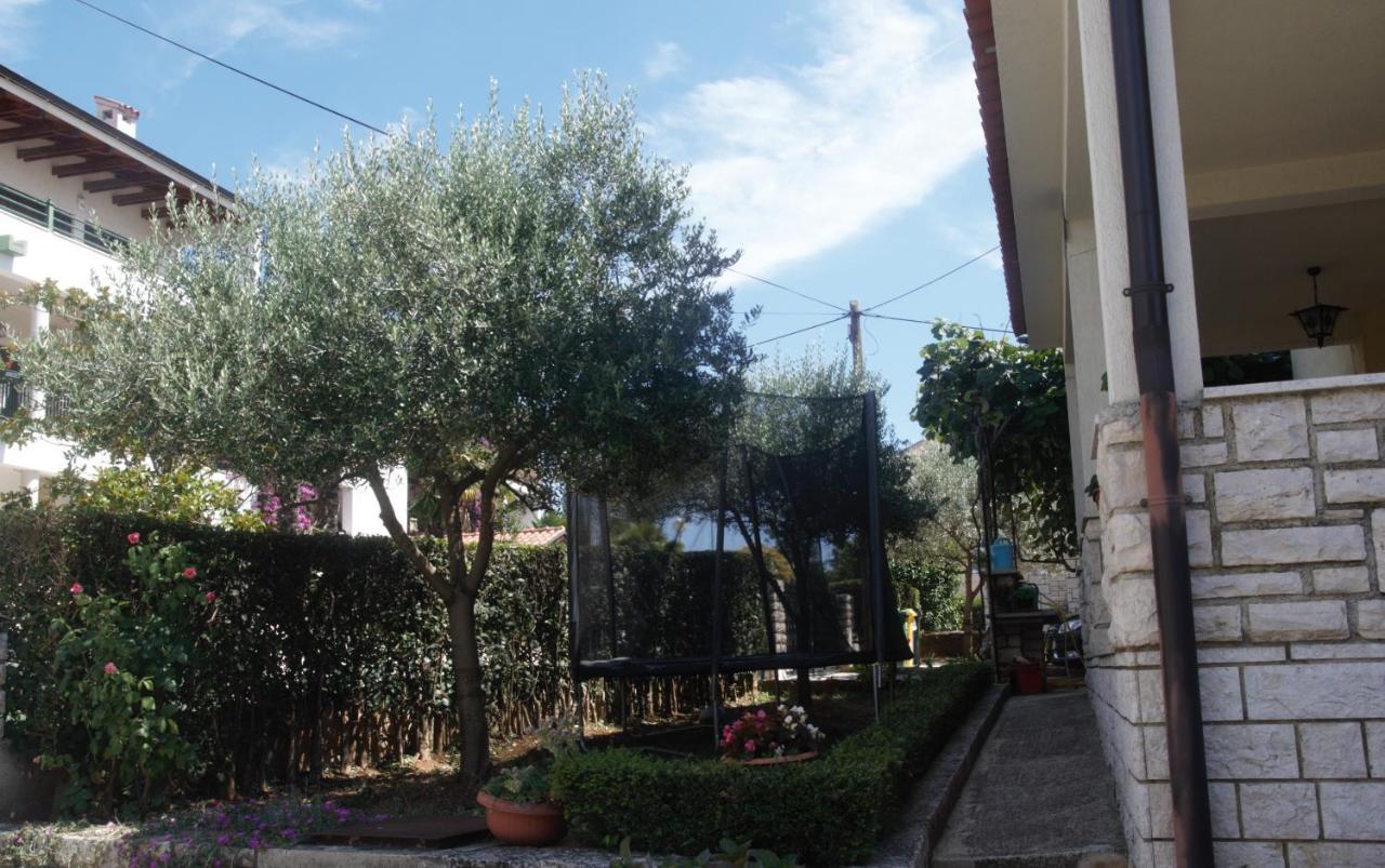 רוביני Apartmani Darko מראה חיצוני תמונה
